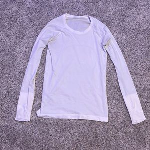 Lululemon white Long sleeve swiftly tech / size 8